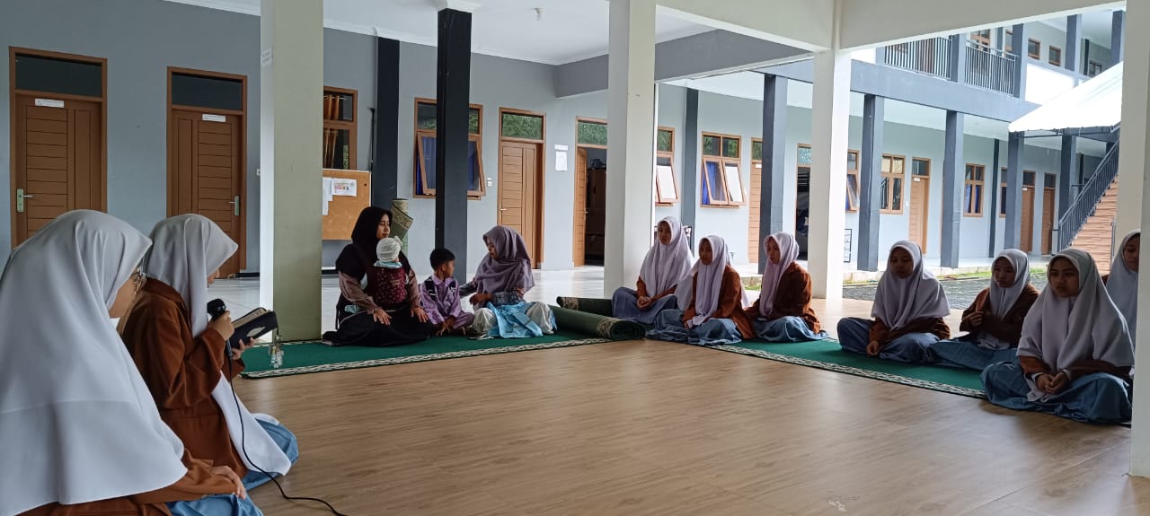 Pembinaan santri akhwat